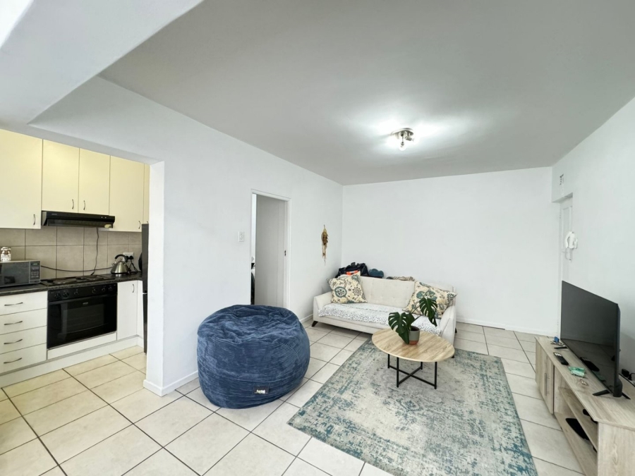 To Let 1 Bedroom Property for Rent in Sea Point Western Cape